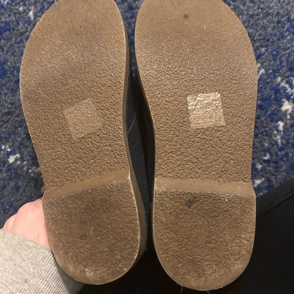 J Crew Crewcuts boys Calvert shoe. Navy suede - Picture 2 of 3